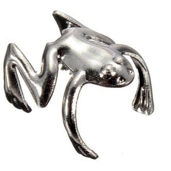 Jewelry Lucky Tree Frog Ear Cuff Poshmark